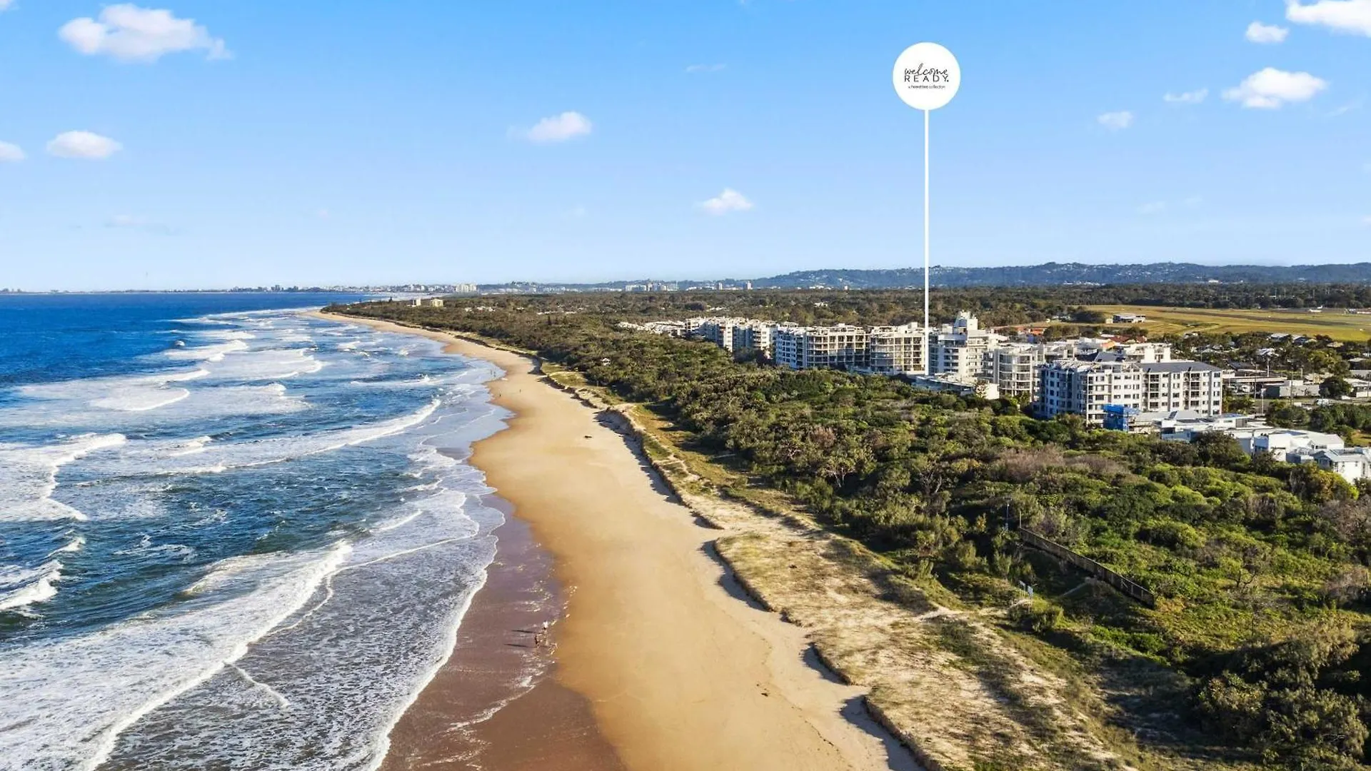 Absolute Beachfront Marcoola - Private Pool - Private Spa Bath - Games